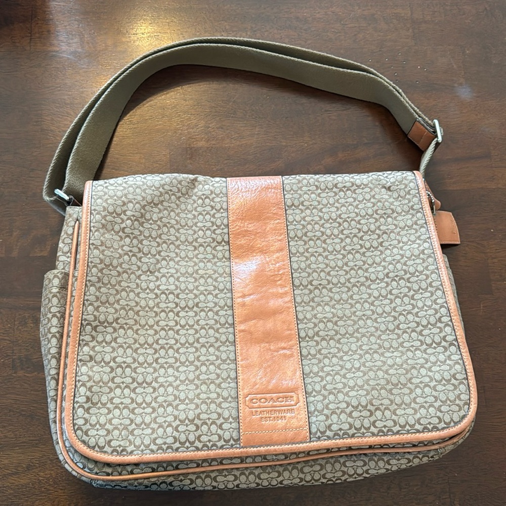 Coach messenger bag